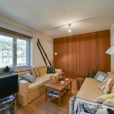 Chesa Daniela B1 - アパート